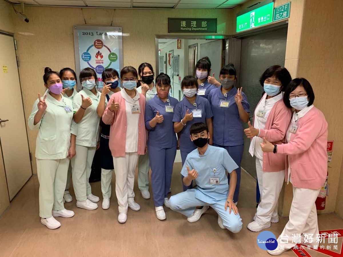 五育高中長照建教合作班出師